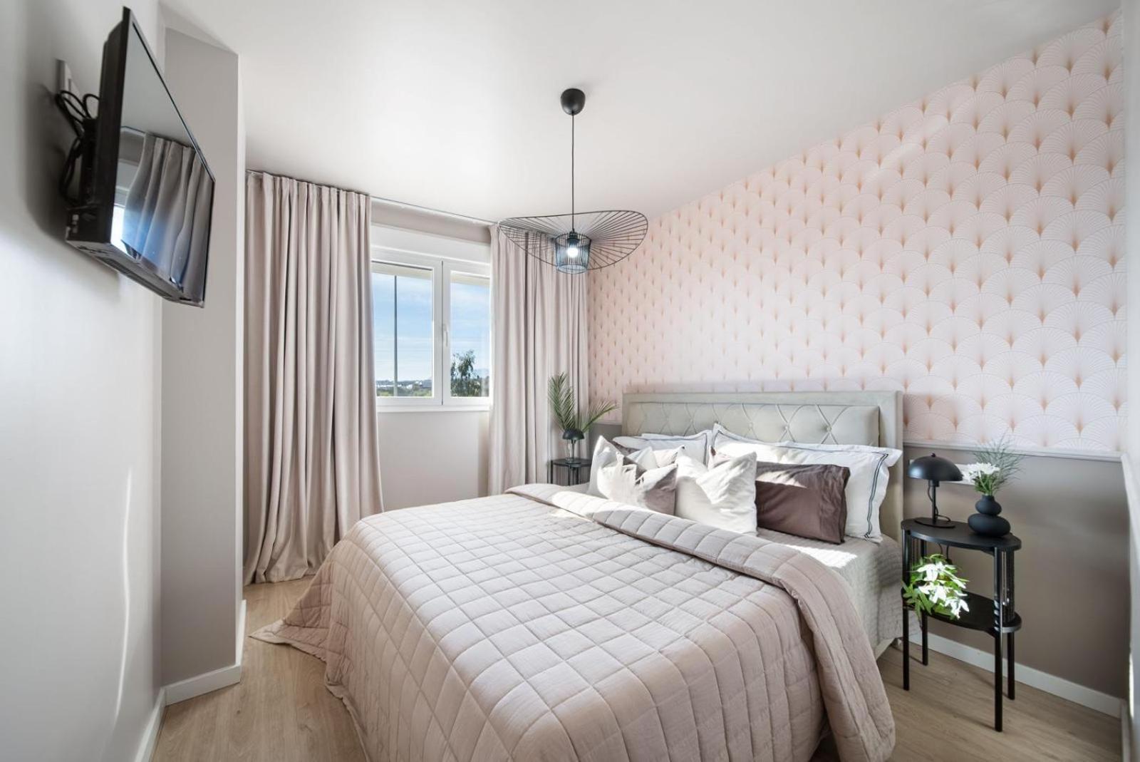 Brand New Apartment With Gym&Rooftop Pool. 马尔韦利亚 外观 照片